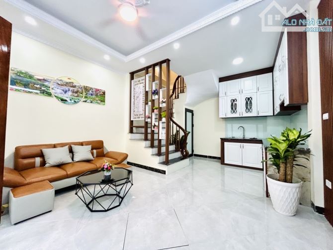 NHÀ ĐẸP THANH LÂN THANH ĐÀM Ô TÔ CON LÙI TẬN CỦA NHÀ - 1