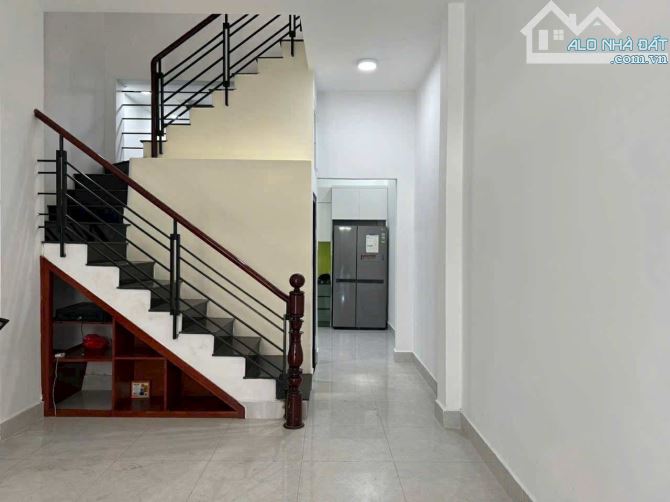 Cần tiền bán GÁP nhà đường số 3 khu chợ Tân Mỹ, Quận 7, thuận tiện vào ở ngay - 1