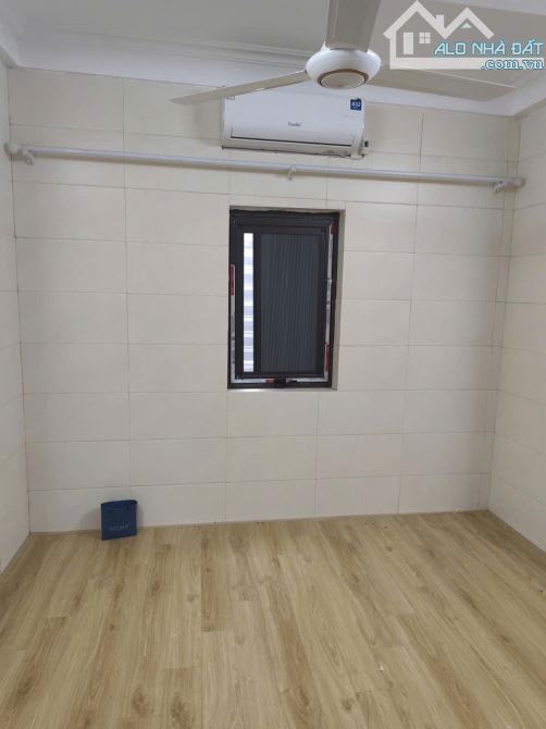 Cho thuê nhà nguyên căn ngõ 67 Cảm Hội, 15m x 5 tầng x 3 ngủ x 3vs 8 triệu có thương lượng - 1