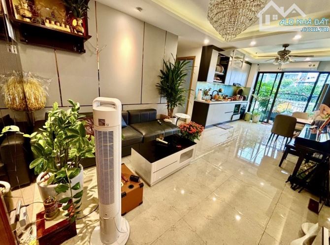 BÁN CĂN HỘ CAO CẤP - TÒA D - LÔ GÓC - CHUNG CƯ VIỆT ĐỨC COMPLEX LÊ VĂN LƯƠNG 93M2 - 8.2 TỶ - 1