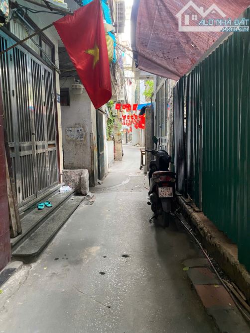 Trung Phụng - Mặt ngõ thông - Trước nhà rộng 2m - Mặt tiền 4,5m - Kinh doanh nhỏ - 1