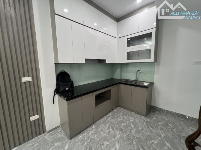 Bán nhà Trần Khát Chân 3 thoáng 10m ra ô tô - 35/40m x 5 tầng MT 4.2m giá 7 tỉ - 1
