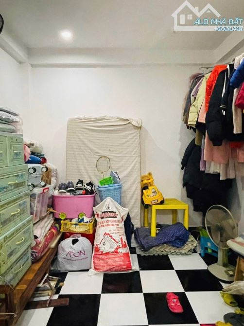 🏡 Khương Đình – Nhà C4, DT 57m², MT 4.8m – Ngõ Nông 3 Bước Ra Phố – Giá Chỉ 5 Tỷ - 1