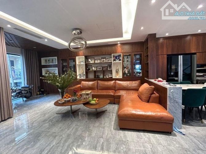 Bán nhà NGUYỄN CHÍ THANH , 125m2c, gara ô tô, 3 mặt thoáng - 1