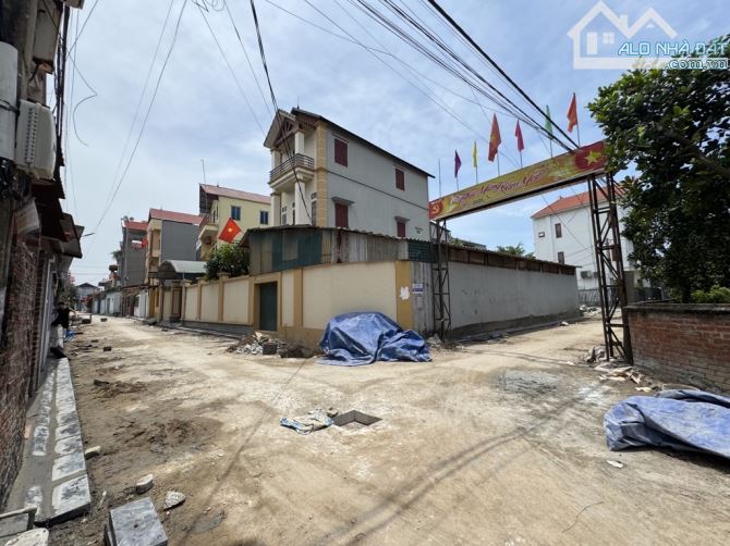 50m xuân nộn đường thông ô tô tránh kinh doanh TC chỉ nhỉnh 3tỉ  👉 50m MT 4m35 hậu 5m 88 - 1