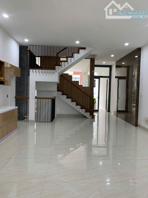 📌📌📌LÀM VIỆC TRỰC TIẾP GIÁ TỐT !!! bán nhà 3 tầng đường 7,5m Phan Văn Trị. - 1