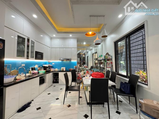 Định Công Thượng - Hoàng Mai 40/50T2 x 5 tầng, mặt tiền 3.5m, giá 15 tỷ thương lượng - 1