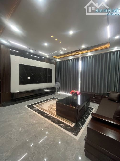 BÁN NHÀ NGÔ GIA TỰ – LONG BIÊN - 44M2 x 7 TẦNG – GIÁ 13 TỶ - 1