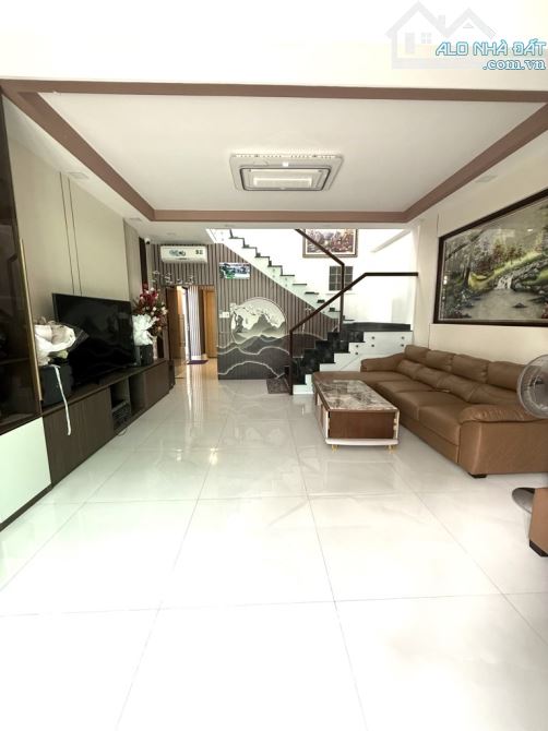 266M2-SHR- ĐƯỜNG NHỰA 6M KẾ BÊN KDC BỘ CÔNG AN- NGUYỄN VĂN QUỲ CHỈ 13 TỶ 5 - 1