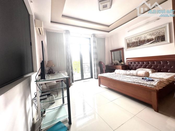 TRUNG TÂM GV 125M2 NGANG 7.8 NHÀ 4 TẦNG  HẺM XE HƠI TRONG NHÀ - 12