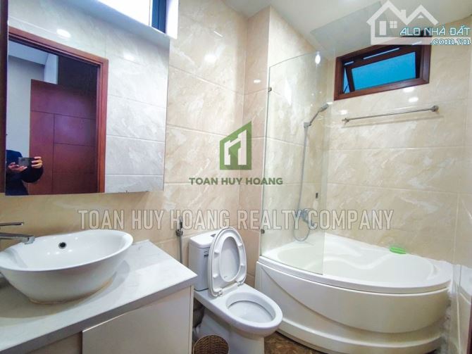 Nhà 4 tầng, 5 phòng ngủ, khu Nam Việt Á - B467 - 13