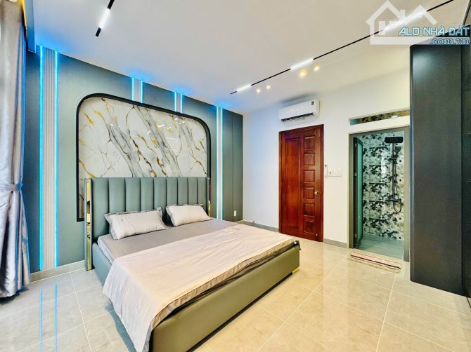 Phan Huy Ích 1 sec hẻm 8m xe hơi ngủ trong nhà trệt 3 lầu chỉ 11,8 tỷ - 15
