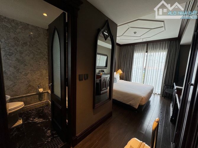 Bán nhanh khách sạn 4 sao phố cổ Hàng Bông, DT 230m2 x 12T - MT 8m, 60 phòng - Giá 229 tỷ - 19
