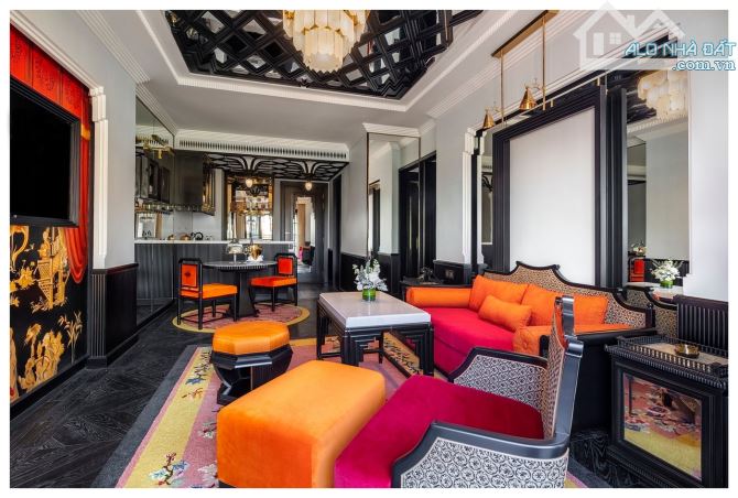 Dòng tiền 68 tỷ/ năm - khách sạn mặt phố Lò Sũ 350m2 x MT 9m x 90 Phòng.- Giá 392 Tỷ