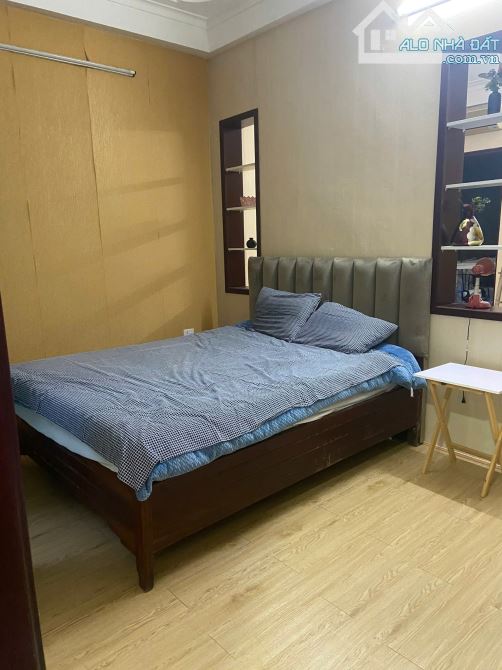 Căn hộ tại 148 Phố Huế, DT 60m2, 1 PN, giá 6tr/tháng - 2