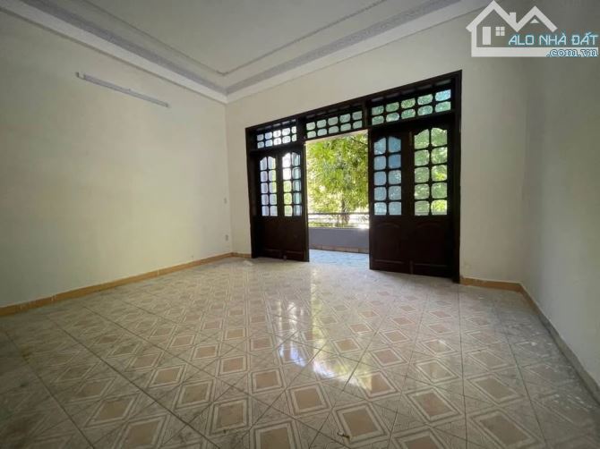 SIÊU PHẨM MẶT BIỂN NGUYỄN TẤT THÀNH - 2 MẶT THOÁNG – NHÀ 4 TẦNG - DT 125M2 - GIÁ 16,X TỶ - 2