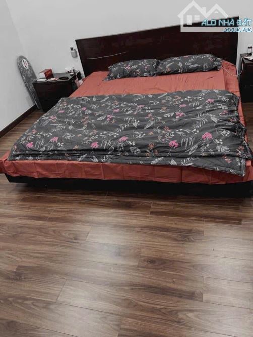 Bán nhà 1 trệt 3 lầu góc 2 mặt tiền gần Vicom, Tân Mai, Biên Hòa, 68m2, giá 6 tỷ 500. - 2