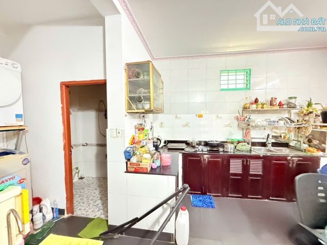 BÁN NHÀ TRUNG TÂM BÌNH THẠNH, GIÁ 8X TỶ, HẺM 6M, 3 TẦNG, BẠCH ĐẰNG, DT70M2. - 2