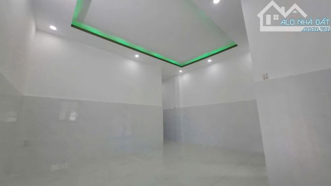 Chủ gửi bán căn nhà cấp 4 xã Phú Đông ngày khu trung tâm dân cư hiện hữu cách phà chỉ 5km - 2