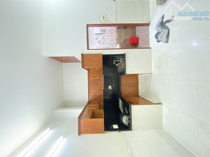 Nhà Bông Sao 2lầu 4pn dt 4.4x9m shr đúc BTCT giá 5.38tỷ tl. - 2
