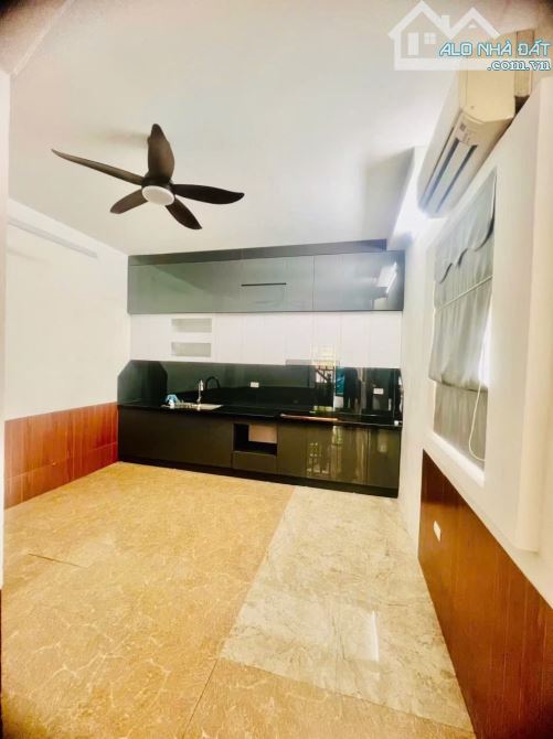 CHO THUÊ NHÀ NGUYÊN CĂN NGỌC THUỴ – 49m², 4 TẦNG, 5 NGỦ, GARA Ô TÔ MORNING – GIÁ 11 TRIỆU - 2