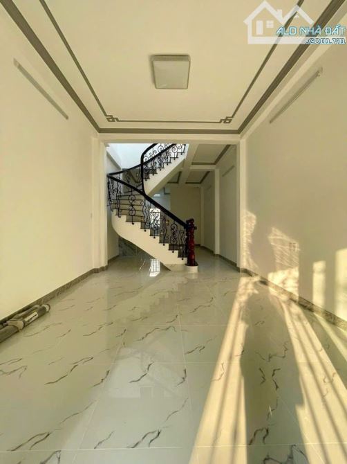 🚗🏡 NHÀ 3 TẦNG ĐƯỜNG ĐẶNG NHỮ LÂM – NHÀ BÈ – HẺM Ô TÔ TỚI NHÀ – 4x15M – GIÁ 4.8 TỈ 💰 - 2