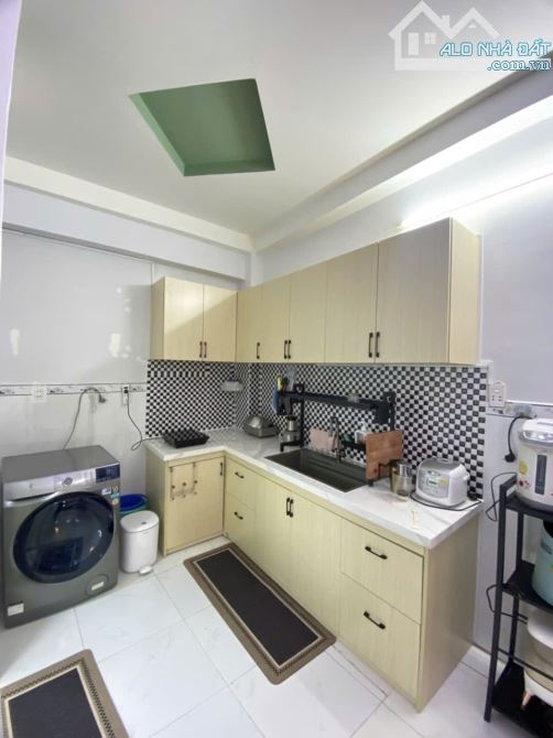 Nhà đẹp 2 tầng Bình Tân sát Tên Lửa tặng nội thất 53m2 HXH chỉ 4 tỷ. - 2