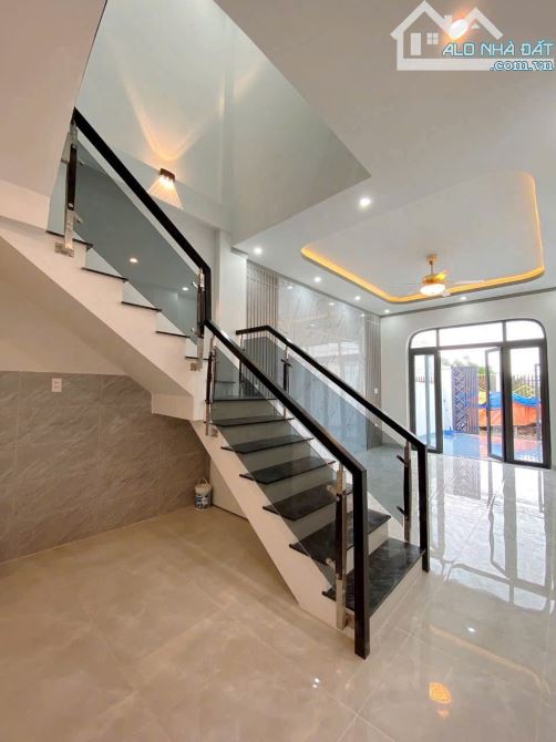 NHÀ ĐẸP GIÁ RẺ GIÁ CHỈ 2 TỶ 250 ( TL ) - 2