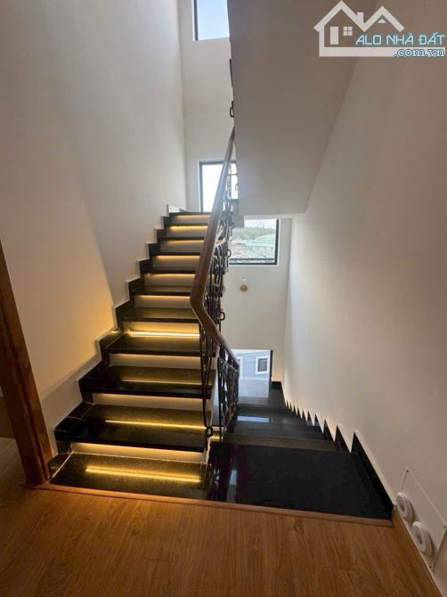 💎🔥 Siêu Hot! 100m2 6,5 Tỷ  Nhà Phố Nguyễn Công Trứ, Ngay Trung Tâm Đà Lạt - 2