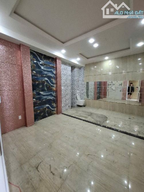 6 TẦNG-LÊ ĐÌNH CẨN TÂN TẠO BÌNH TÂN DT: 6*19M- 11 TỶ 5 - 2