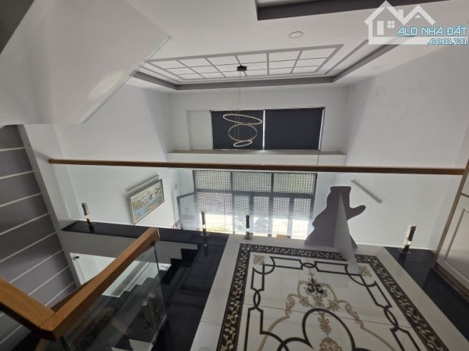 Nhà đẹp Võ Văn Hát - Xe Hơi Ngủ Nhà - 60m2 - Đường Rộng 6M - Giá nhỉnh 6 Tỷ. - 2
