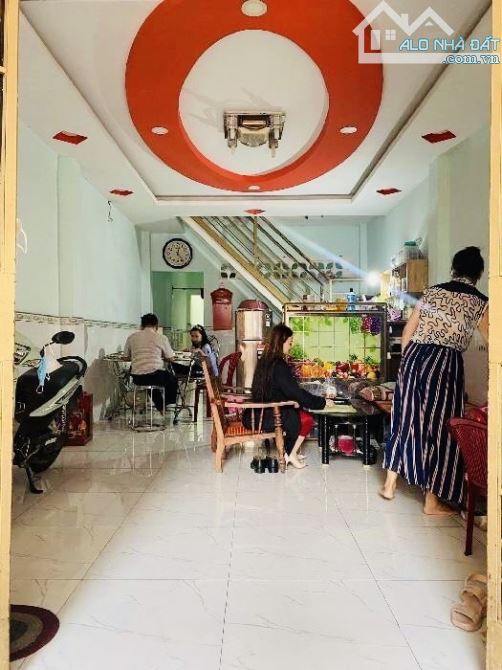 Bán Gấp Nhà Hẻm Xe Hơi Trịnh Đình Trọng, Tân Phú,122m2 giá siêu tốt - 2