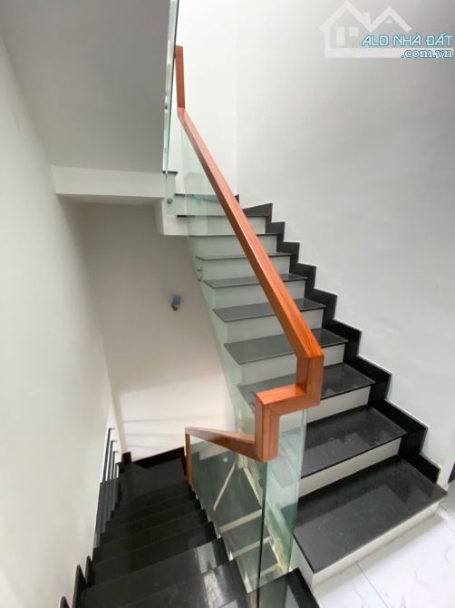 GIÁ CHỈ 5.05 TỶ – NHÀ 3 TẦNG LUNG LINH – HẺM XE TẢI 6M - 2