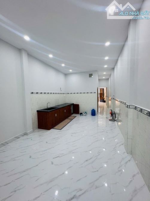 Nhà mới đẹp CXPL A,DT 64m2, Giá chỉ nhỉn 6 tỷ, nhà mới sơn sửa có thể vào ở ngay - 2