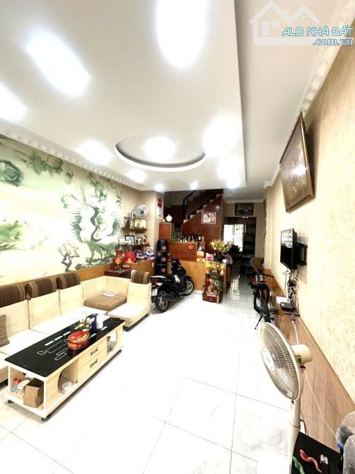 HOT HOT ! KHỦNG 90M2 - XE HƠI - GẦN MT NƠ TRANG LONG 4 TẦNG BTCT KHANG TRANG - 2