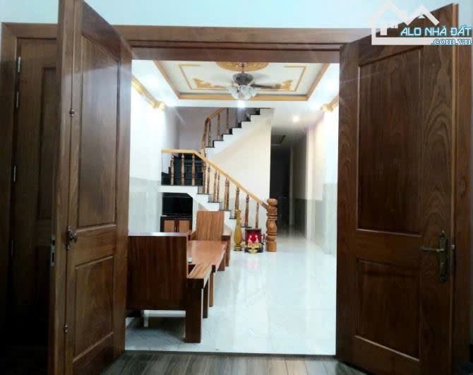 Nhà ở Xuân Lộc rất mới, đẹp, cao cấp, mặt tiền kinh doanh gần khu Sinh thái Chứa Chan - 2