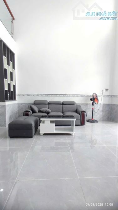 Bán nhà phố tại tỉnh lộ 10.DT 56m2,giá 1,2 tỷ - 2