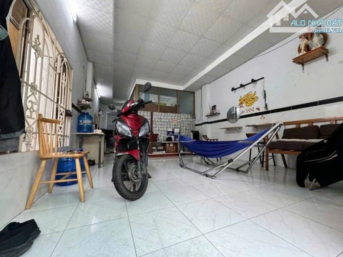 Cần bán nhà ở Trịnh Thị Miếng Hóc Môn 5x17 ( 85m2 ) 760 TRIỆU Sổ hồng riêng đầy đủ - 2