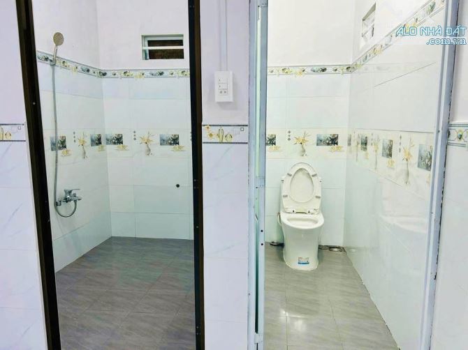 Bán nhà mặt tiền Bà Điểm Hóc Môn 6x20 ( 119m2 ) 820 TRIỆU Sổ hồng riêng đầy đủ - 2