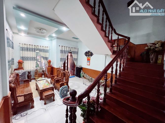 Bán nhà 3 tầng đường oto 6m Duy Tân thông Nguyễn Hữu Thọ. Dt 115m2 ngang 5m nhà ở tốt - 2