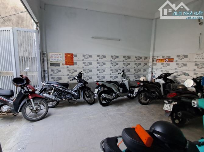 DÃY TRỌ 3 TẦNG 10 PHÒNG - DÒNG TIỀN 22TR/ THÁNG - KIỆT ÔTÔ HÒA MỸ 9. - 2