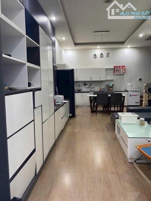 10 TRIỆU 🏡 CHO THUÊ NHÀ NGUYÊN CĂN – NGÕ 95 PHỐ VŨ XUÂN THIỀU, SÀI ĐỒNG 🚗 VỈA HÈ – Ô TÔ - 2