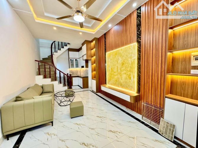 Nguyễn Lân Thanh Xuân nhà đẹp gần chợ gần ô tô 4 tầng 30m chỉ 5.8 tỷ - 2