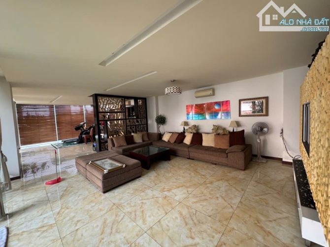 Bán Biệt thự lô góc đường 7m5, Quận Hải Châu, Đà Nẵng - DTXD 1450m² - 5 tầng - 42 tỷ - 1