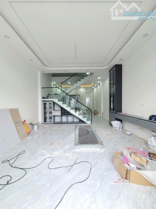 nhà 1 trệt 1 lầu 100m2 3ty7 TL full nội thất, cách đường Phạm Văn Diêu 100m p.Tân Hạnh - 2