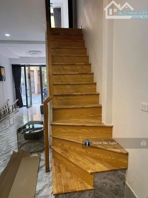 Bán nhà ngay đường lớn 3 tháng 2 , 2 tầng chỉ 6,75 tỷ, 28m2, HĐT 12 triệu/th, VIP nhất q10 - 2