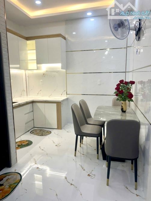 🏡 Nhà 2 tầng hai mặt hẻm Xe Hơi THỐNG NHẤT - Gò Vấp dt 34M2 - 2
