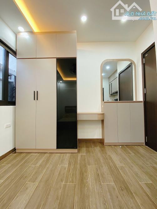 BÁN TÒA NHÀ DÒNG TIỀN – ĐÊ LA THÀNH, BA ĐÌNH 91M2, 19.5 TỶ - 2
