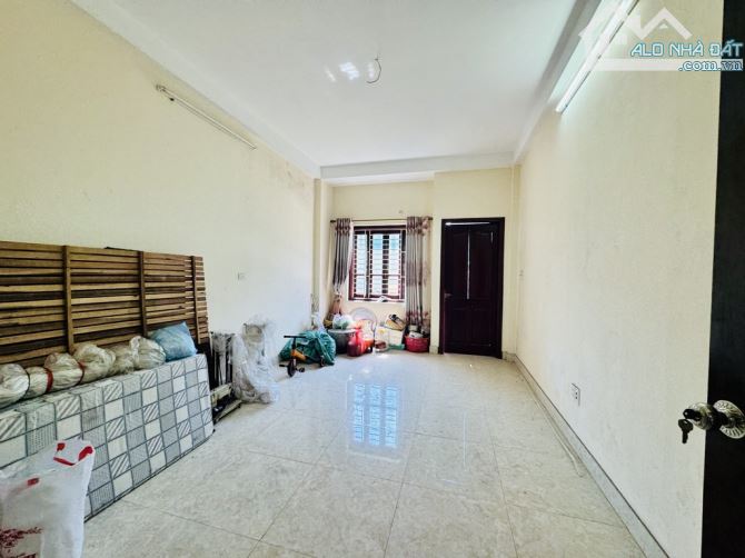 Bán gấp nhà Tứ Hiệp dân xây chắc chắn ,ô tô đỗ cổng giá đầu tư 5.2 tỷ - 2