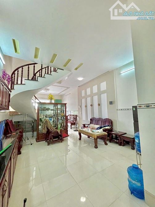 CG. BÁN CĂN NHÀ ĐẸP 1 TRỆT 2 LẦU- 173m2 SÀN ĐƯỜNG B4 KDC HƯNG PHÚ 1- (4 TỶ) - 2